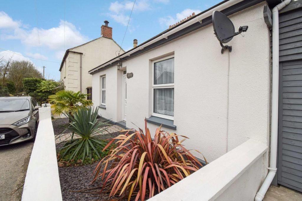 Newly Renovated Characterful Cottage, Wheal Rose Scorrier Exterior foto